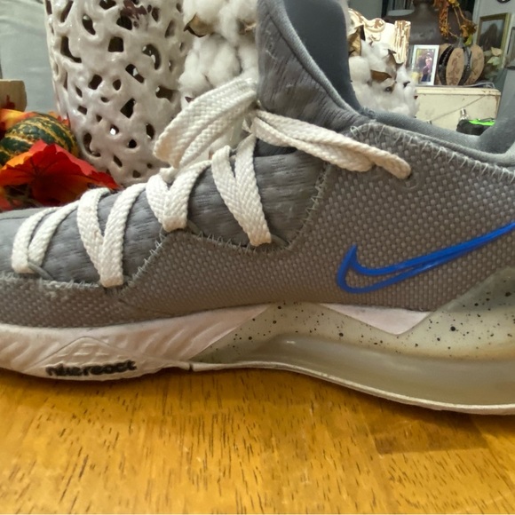 Nike Lebron 17 - Picture 10 of 11